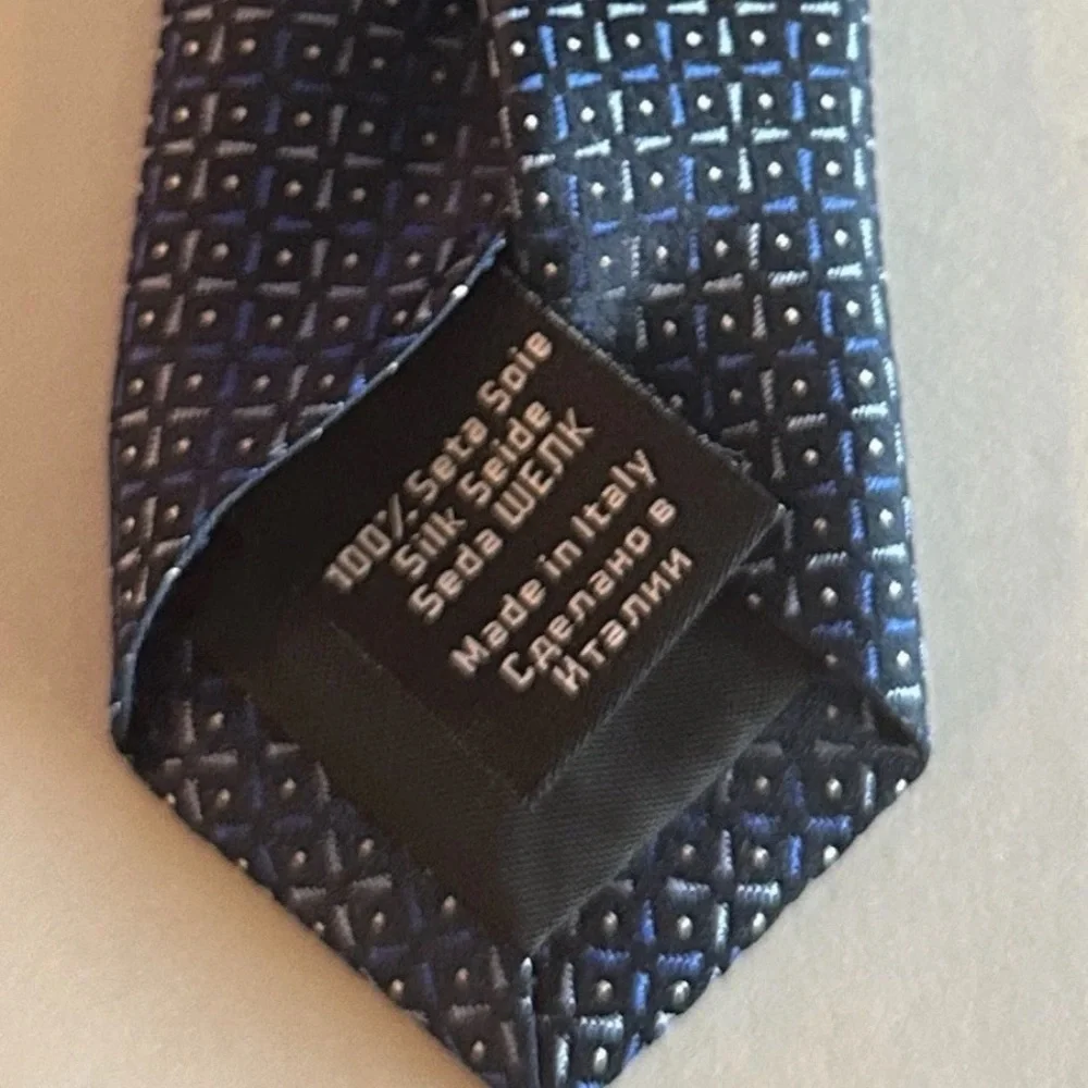 Hugo Boss Silk Neck Tie Navy 3” Wide